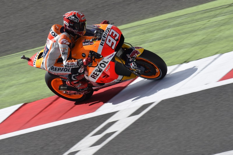 Marquez and Pedrosa start with good pace at cold Silverstone