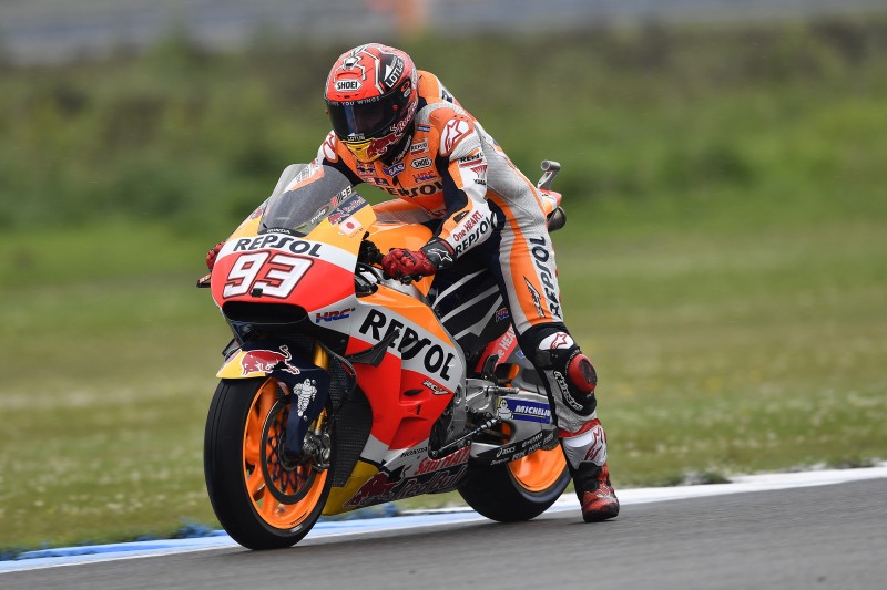 Challenging qualifying for Repsol Honda Team at Assen