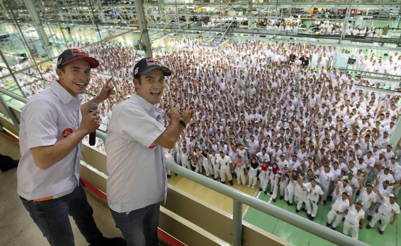 Marquez and Pedrosa visit Astra Honda Factory and give their support to Cari_Aman Safety Riding Campaign