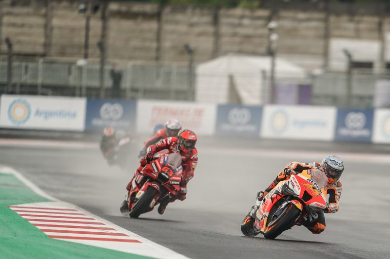 Espargaro salvages points in complicated Indonesia weekend