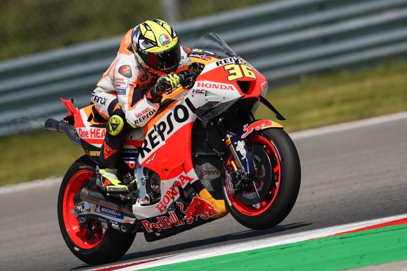 Mir collects valuable experience as Marquez apologises for his mistake